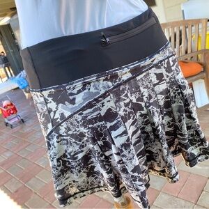 Lululemon Athletica Pacesetter Skirt. Like New! Just adorable